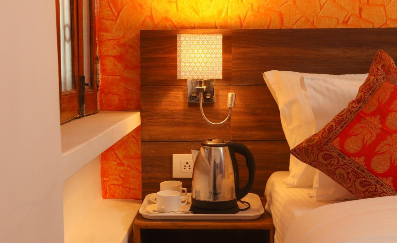 Live Free Hostel Varanasi Exterior foto